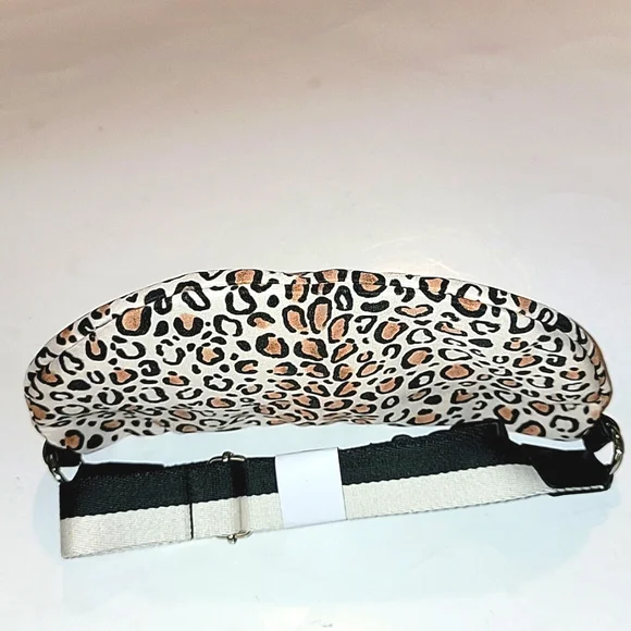 LOVE BRIGHTON WILD CAT LEOPARD PRINT BELT BAG - Picture 2 of 12